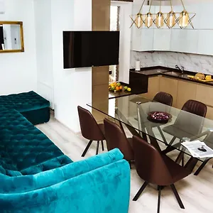 Luxury Terrace View Apartment! Львов
